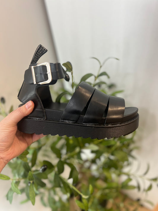 CASEY SANDAL