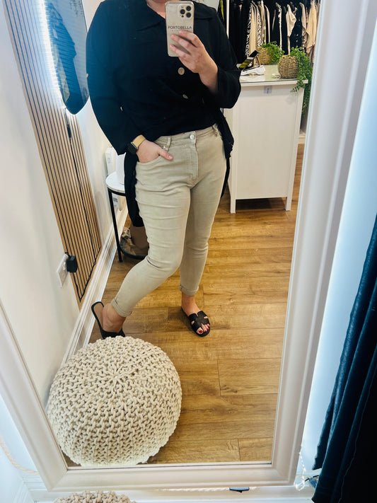 BEIGE MOM JEANS